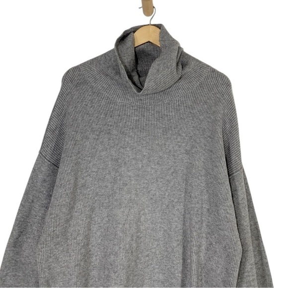 Free People Softly Structured Tunic Sweater Size Medium - Picture 4 of 9